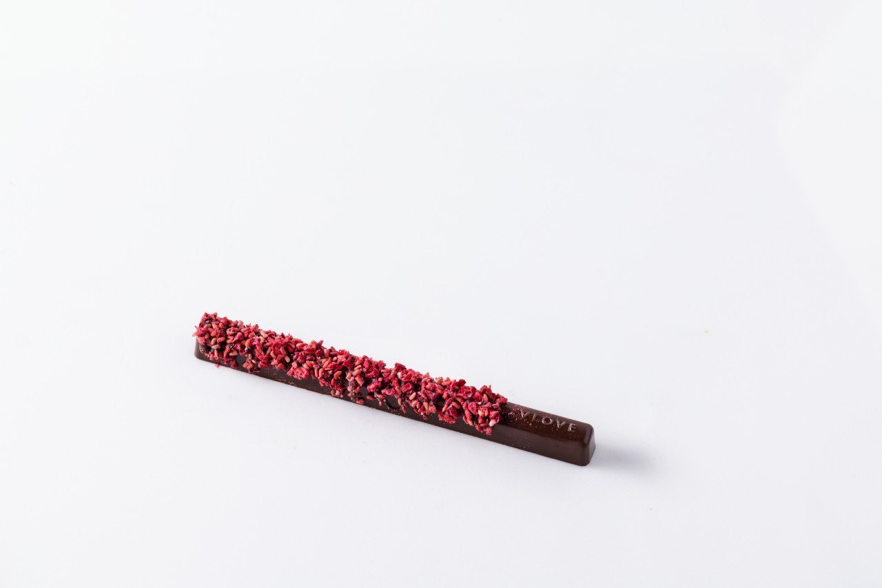 FRAMBUAZ KAPLI BİTTER STİCK ÇİKOLATA